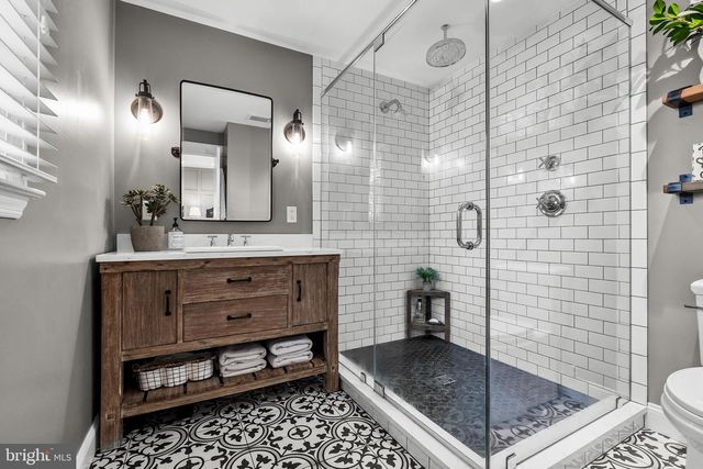 116 FOX CHASE LN, Cherry Hill, NJ 08034