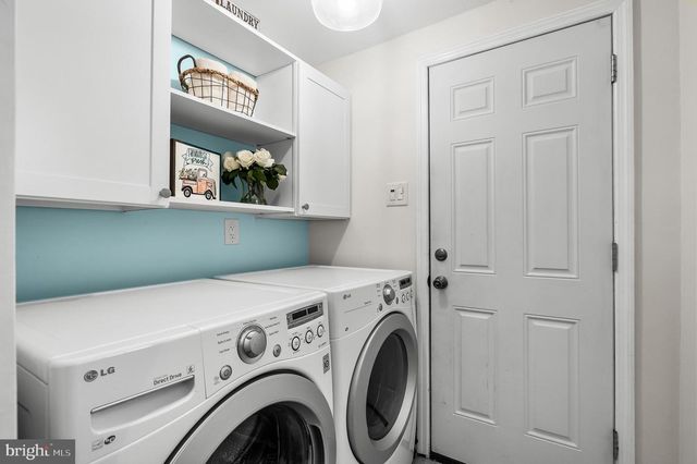 116 FOX CHASE LN, Cherry Hill, NJ 08034