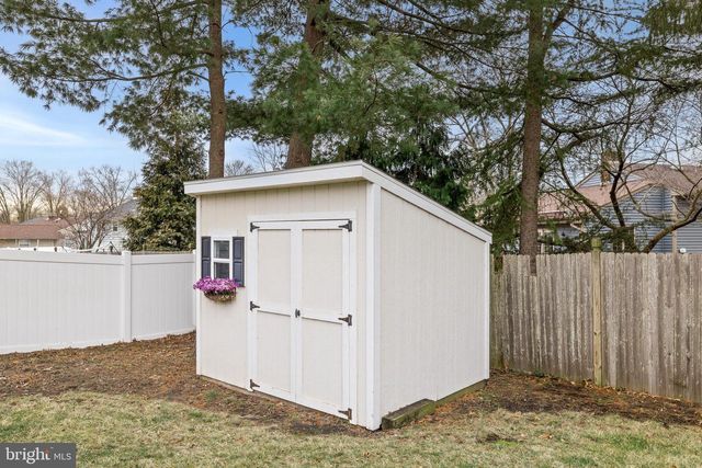 116 FOX CHASE LN, Cherry Hill, NJ 08034