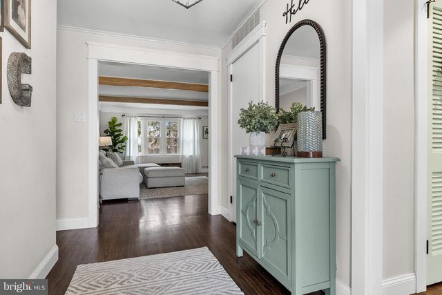 116 FOX CHASE LN, Cherry Hill, NJ 08034