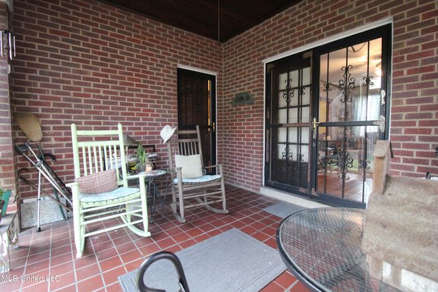 865 Fairfield Ave, Grenada, MS 38901