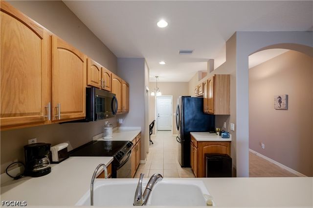 20911 Calle Cristal LN 3, North Fort Myers, FL 33917
