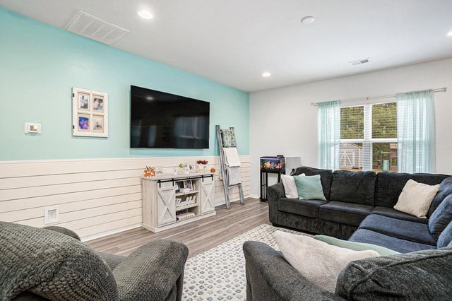 593 Heritage Downs Dr., Conway, SC 29526