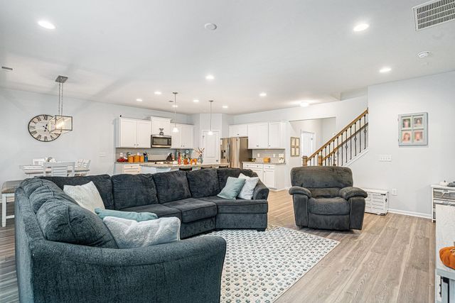 593 Heritage Downs Dr., Conway, SC 29526