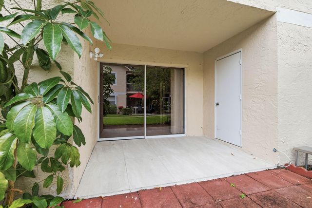 12069 ROYAL PALM Boulevard 3I, Coral Springs, FL 33065
