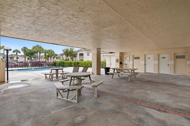 12069 ROYAL PALM Boulevard 3I, Coral Springs, FL 33065
