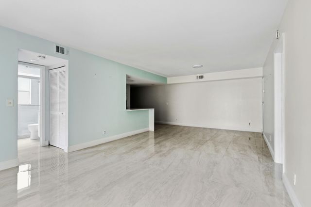 12069 ROYAL PALM Boulevard 3I, Coral Springs, FL 33065