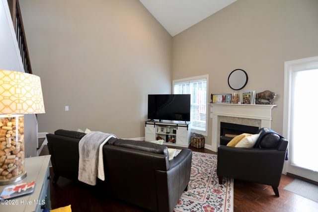 195 Pinebranch Court, Southern Pines, NC 28387