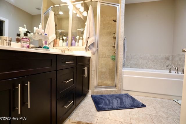 195 Pinebranch Court, Southern Pines, NC 28387