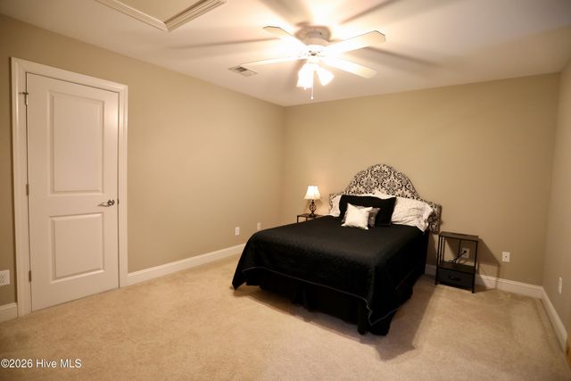 195 Pinebranch Court, Southern Pines, NC 28387