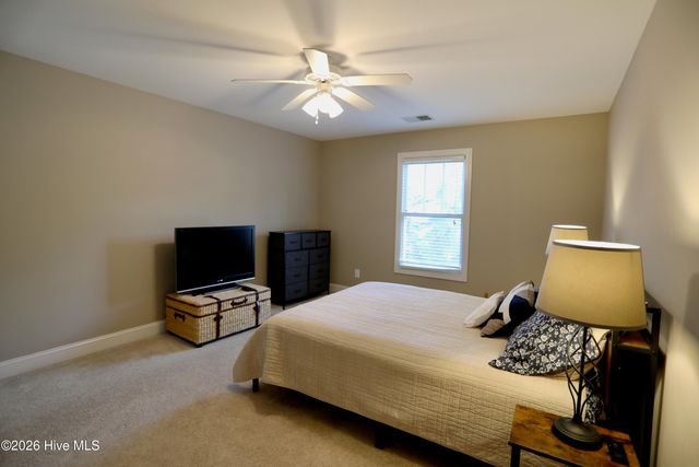 195 Pinebranch Court, Southern Pines, NC 28387