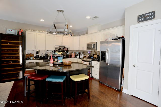 195 Pinebranch Court, Southern Pines, NC 28387