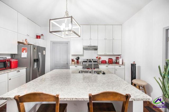 169 W Dykes Street, Cochran, GA 31014