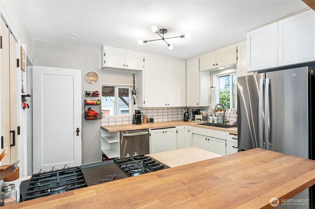 2920 Elm Street, Bellingham, WA 98225