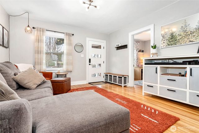 2920 Elm Street, Bellingham, WA 98225