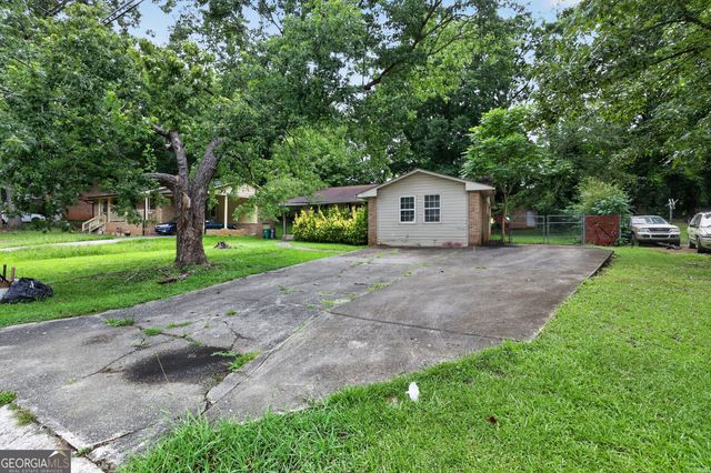 3013 Orbit Circle, Ellenwood, GA 30294