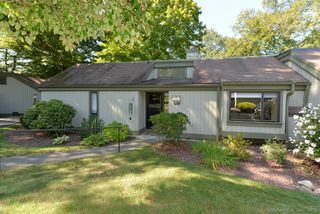 902 Heritage Village A, Southbury, CT 06488
