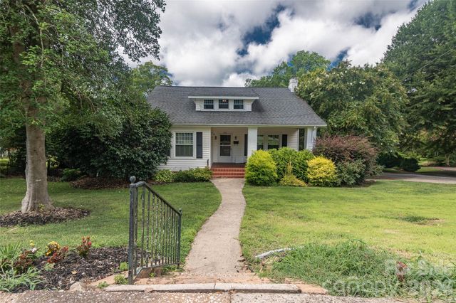 365 N Washington Street, Rutherfordton, NC 28139