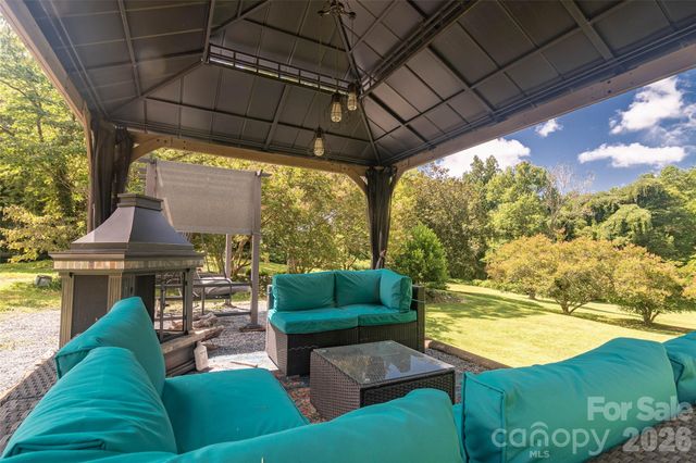 365 N Washington Street, Rutherfordton, NC 28139