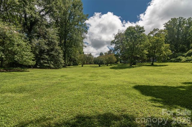 365 N Washington Street, Rutherfordton, NC 28139