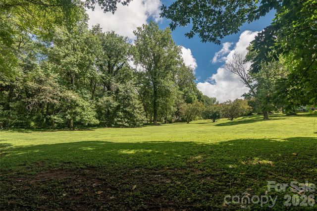 365 N Washington Street, Rutherfordton, NC 28139