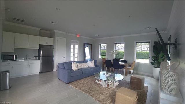 14891 Loggerhead DR, Naples, FL 34120
