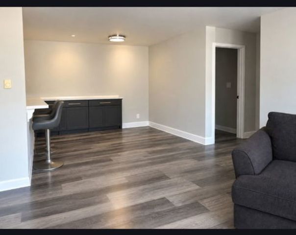 1350 Cunat Court 1, Lake In The Hills, IL 60156