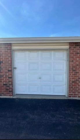 1350 Cunat Court 1, Lake In The Hills, IL 60156