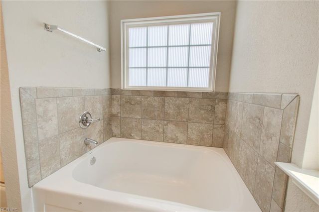 2922 Greenwood DR, Portsmouth, VA 23701
