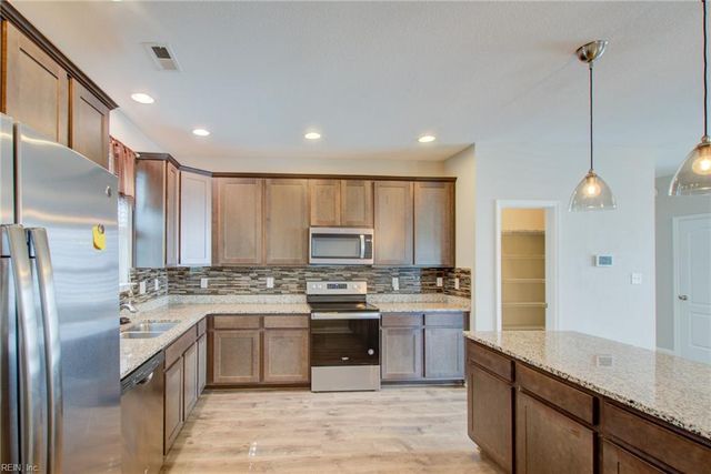2922 Greenwood DR, Portsmouth, VA 23701