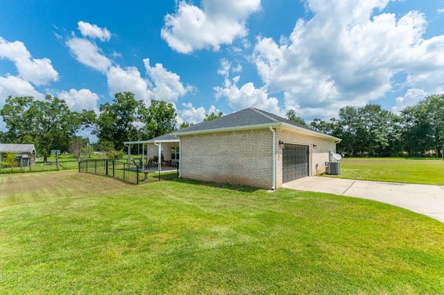 7934 Steel Mill Creek Road, Laurel Hill, FL 32567