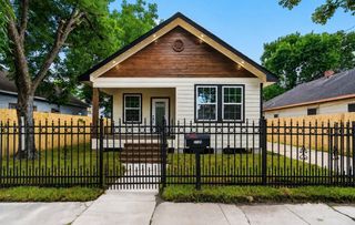 7135 Avenue E, Houston, TX 77011