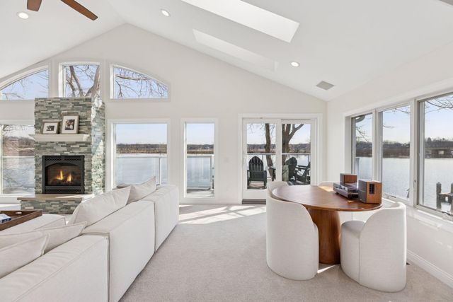 2807 McKenzie Point Road, Wayzata, MN 55391