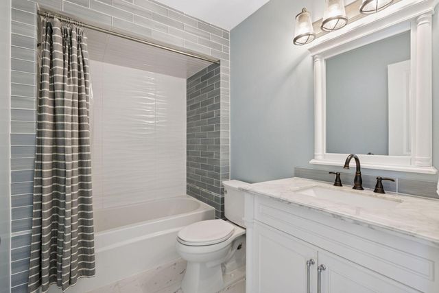 2807 McKenzie Point Road, Wayzata, MN 55391