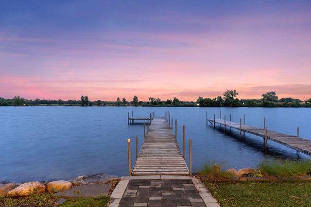 2807 McKenzie Point Road, Wayzata, MN 55391