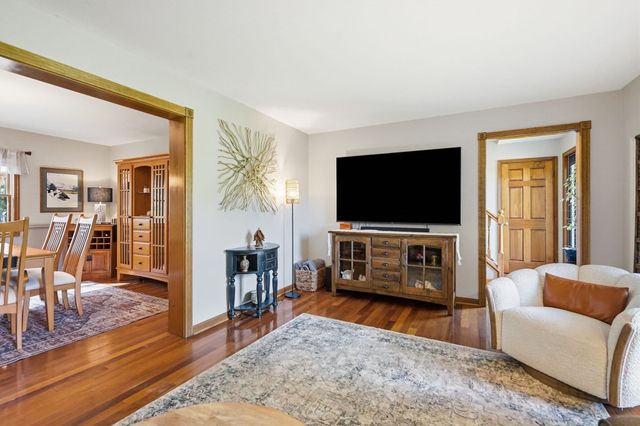 6 Brittany Dr, Palmer, MA 01069