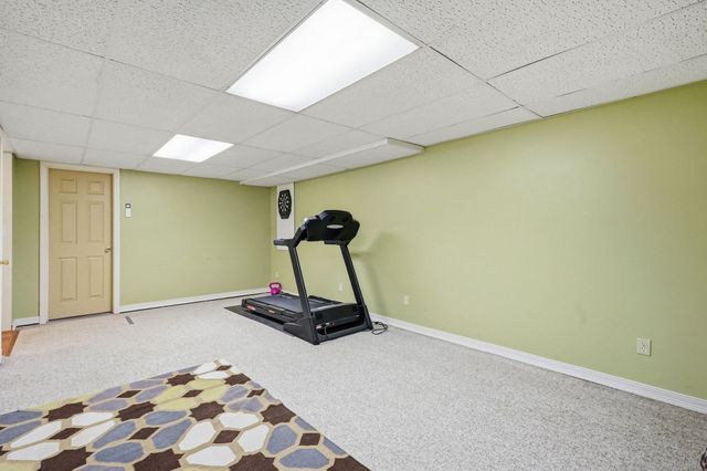 6 Brittany Dr, Palmer, MA 01069