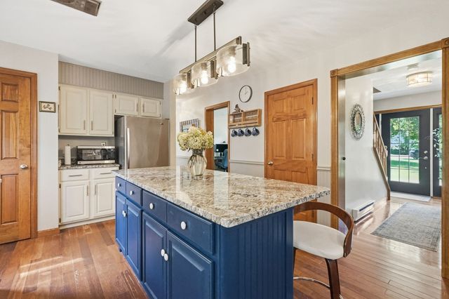 6 Brittany Dr, Palmer, MA 01069