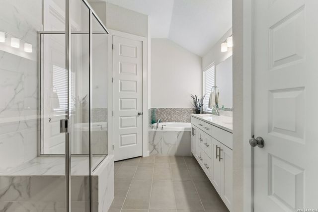 2224 Sur Ave, New Braunfels, TX 78132