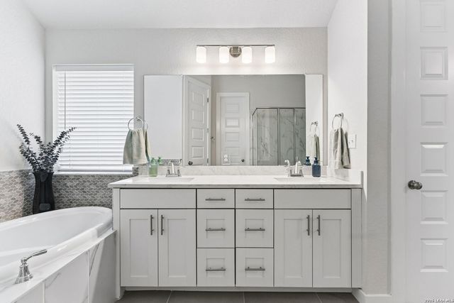 2224 Sur Ave, New Braunfels, TX 78132
