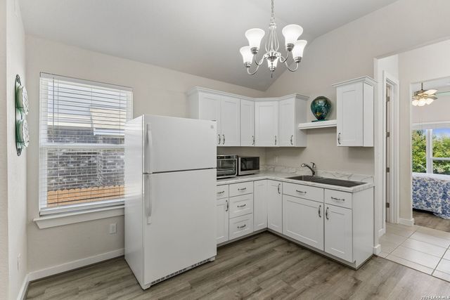 2224 Sur Ave, New Braunfels, TX 78132
