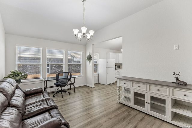 2224 Sur Ave, New Braunfels, TX 78132