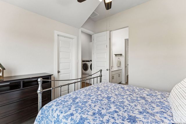 2224 Sur Ave, New Braunfels, TX 78132