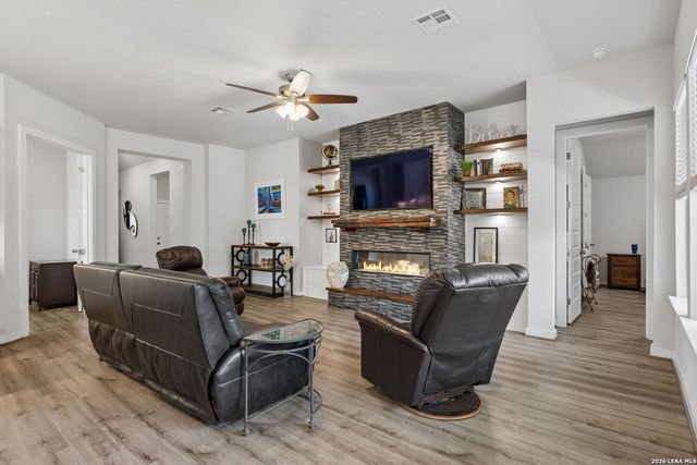 2224 Sur Ave, New Braunfels, TX 78132
