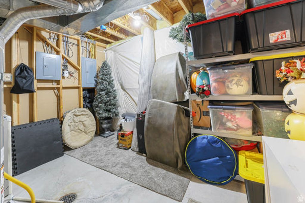 Image 34 of property listing at 262 HEIDELBERG PL, Stansbury Park, UT 84074