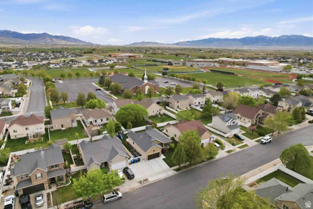 Image 44 of property listing at 262 HEIDELBERG PL, Stansbury Park, UT 84074