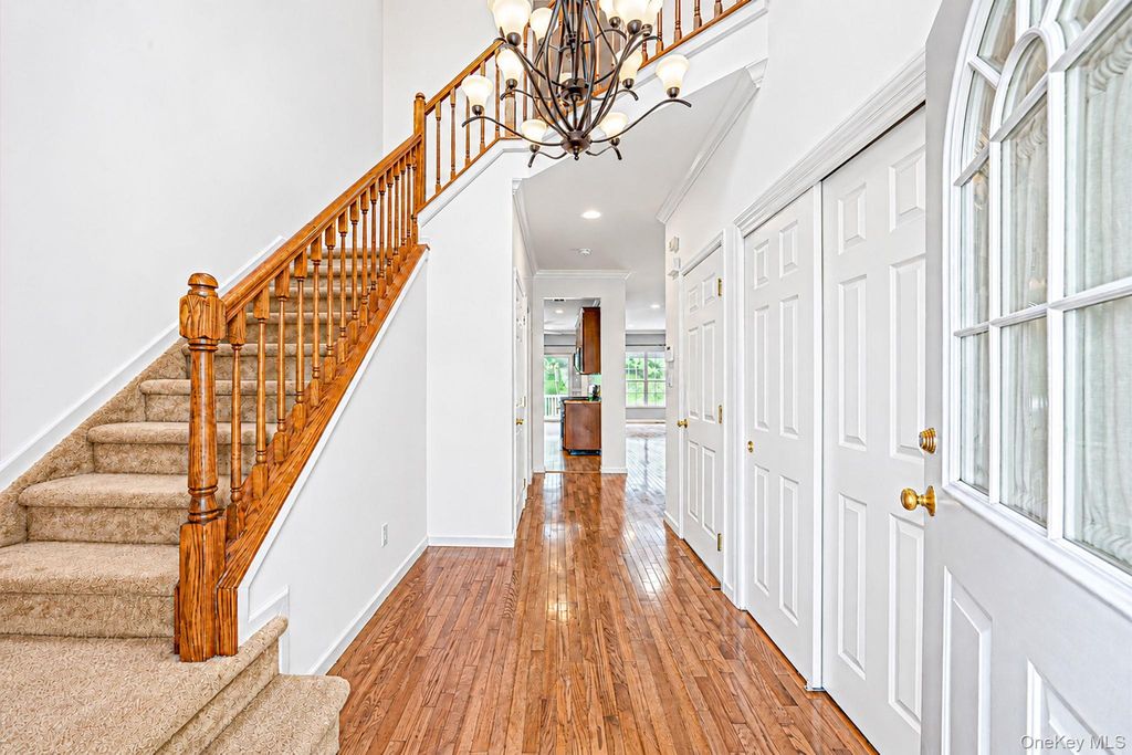1 Mohannis Way 1, Kings Park, NY 11754 — photo 5