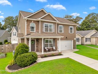 1920 Mahogany Wood Tr, Knoxville, TN 37920