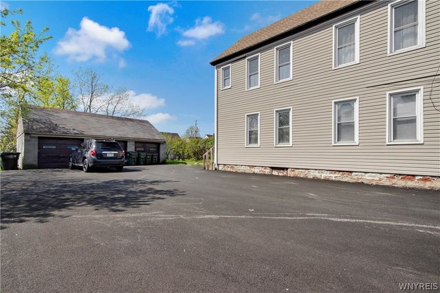 11 Laverack Avenue, Lancaster, NY 14086