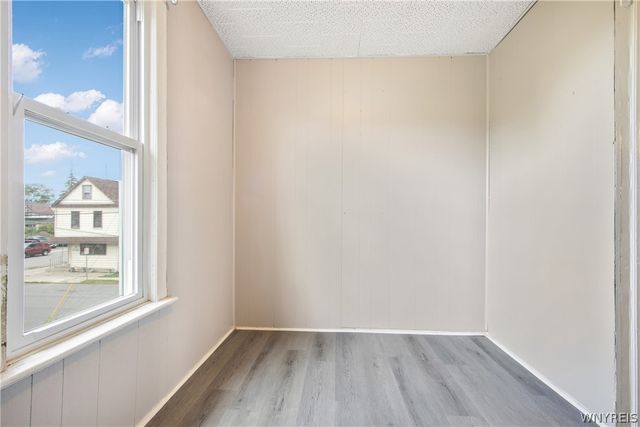 11 Laverack Avenue, Lancaster, NY 14086